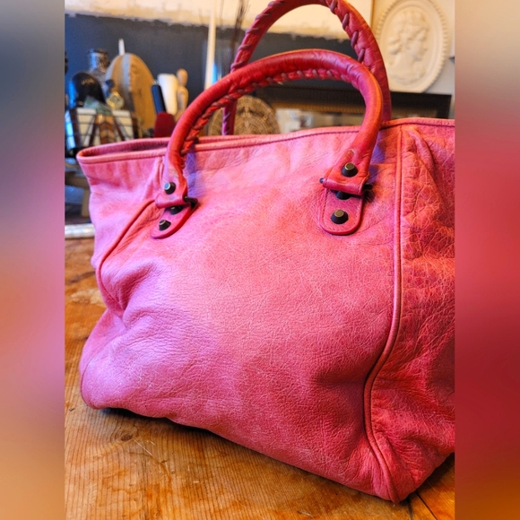 Balenciaga City Pink Leather Handbag - Picture 2 of 5